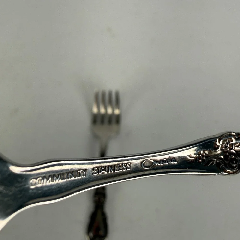 Oneida Community Stainless Silverware Baby Infant Fork & Spoon Set Louisiana